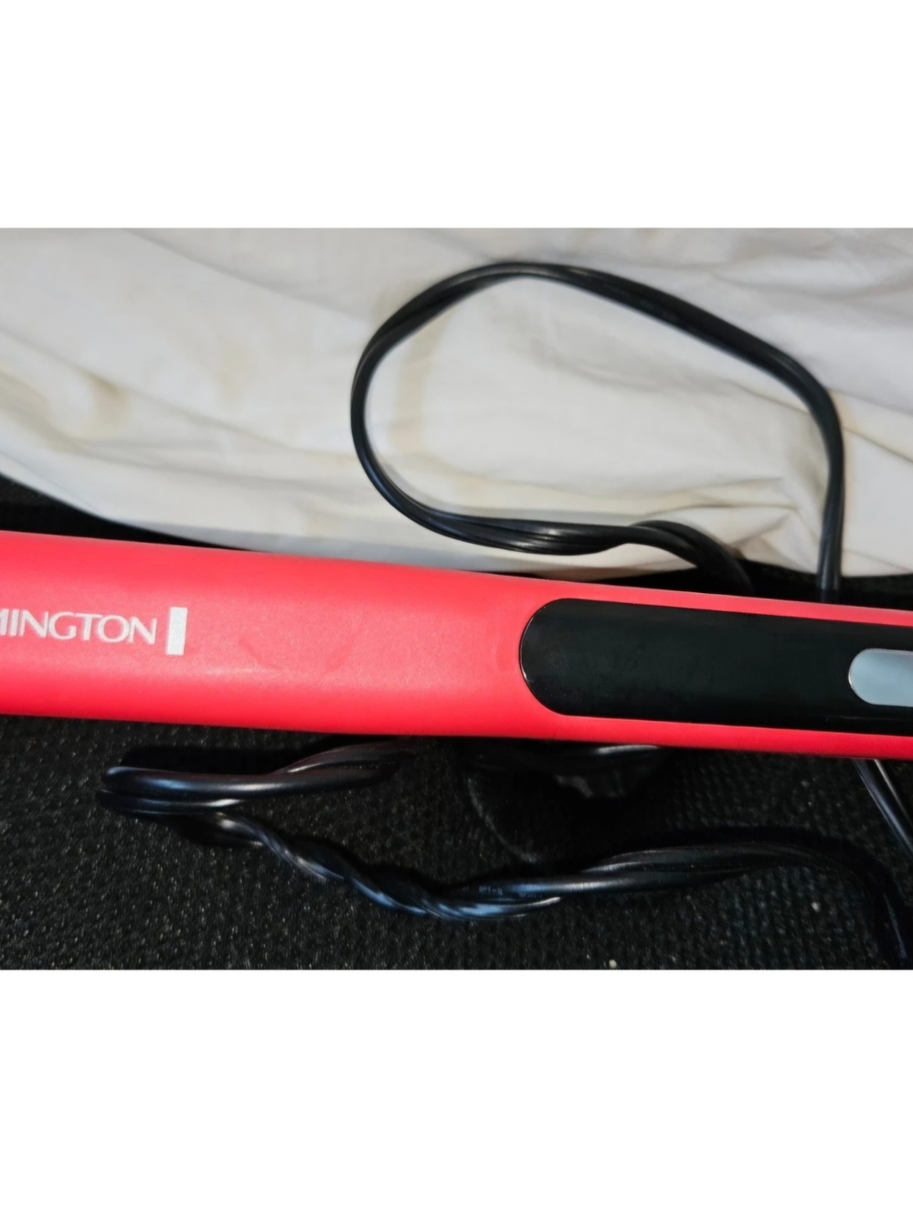 Remington Red Hair Straightener 1" Works Good